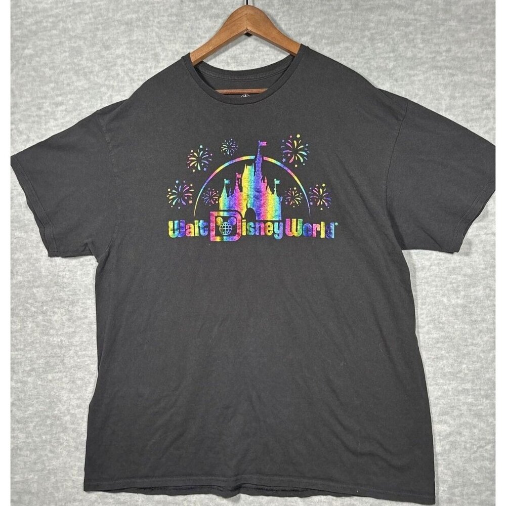 Walt Disney World Black Metalllic Rainbow Logo Magic Kingdom Disney T-shirt XXL
